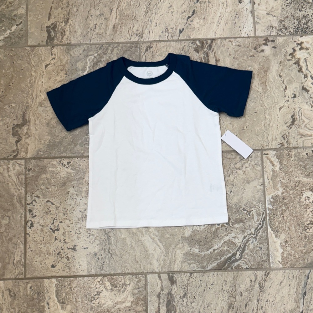 NWT Size 5T Short Sleeve Raglan Tee - White with Navy Sleeves